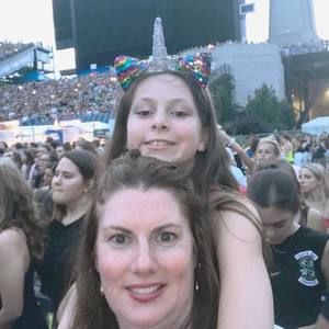 Meet your Posher, Tina